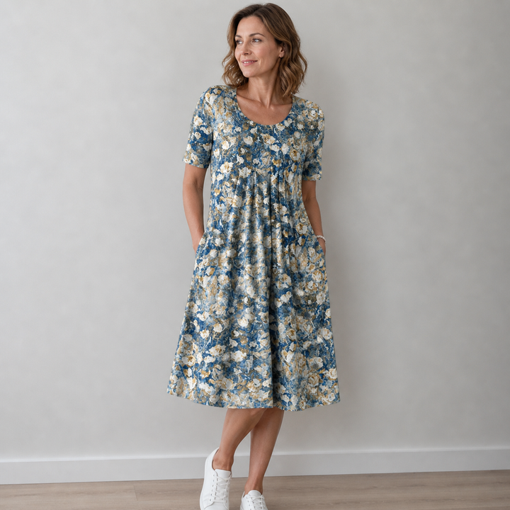 Elisa | The Flattering Fit Dress