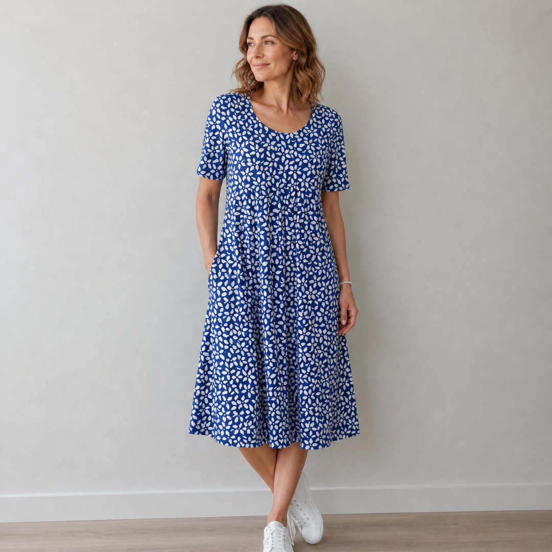 Elisa | The Flattering Fit Dress