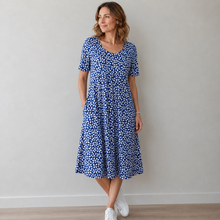 Elisa | The Flattering Fit Dress